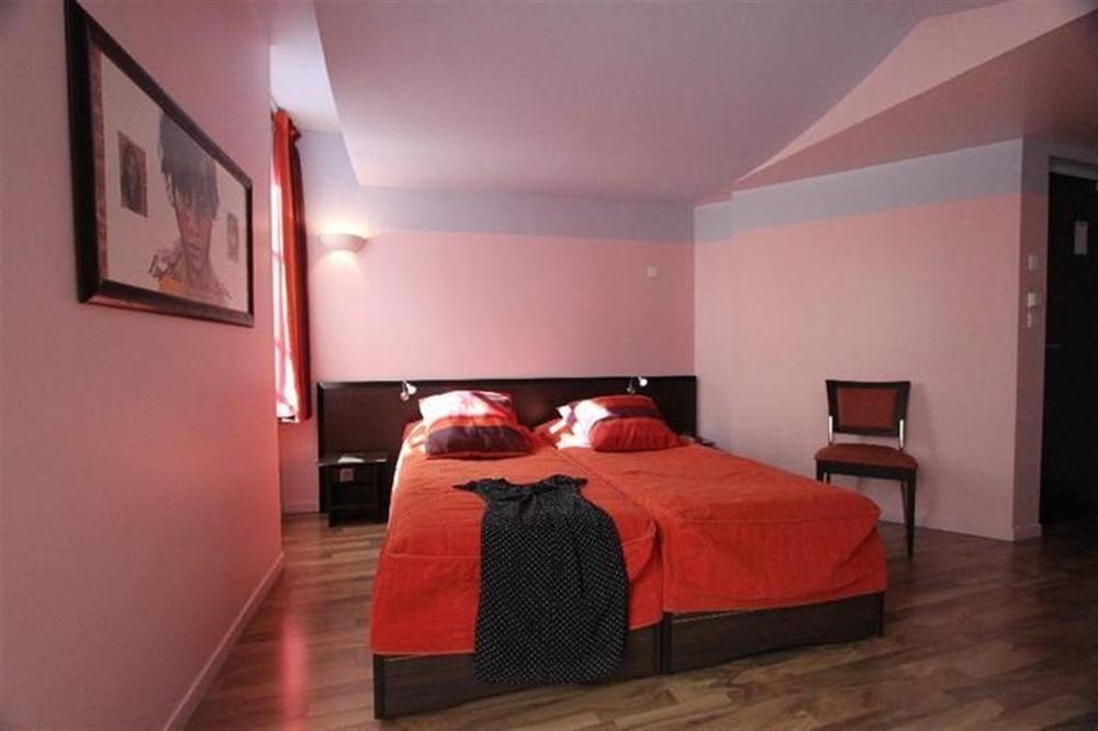 Logis Hotels Le Saint Georges Vendôme Esterno foto