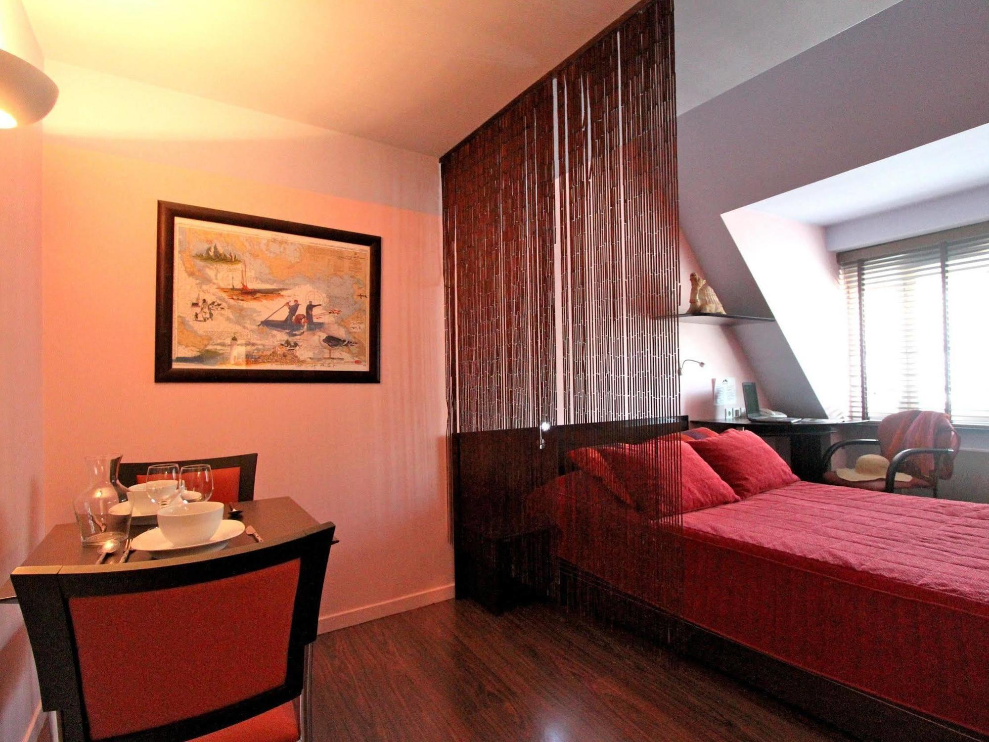 Logis Hotels Le Saint Georges Vendôme Esterno foto